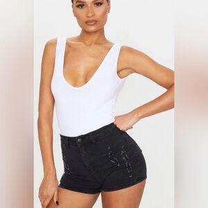 NWT PRETTYLITTLETHING Washed Black Distressed Denim Disco Short Shorts Size 0
